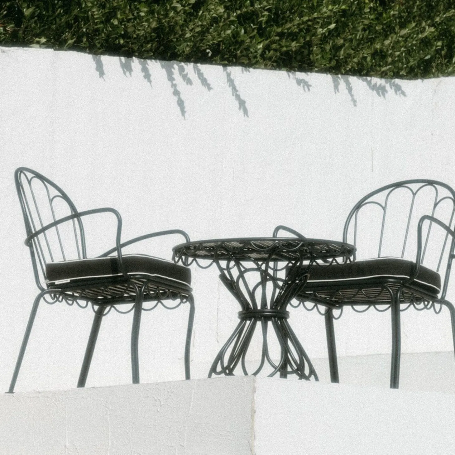 The Al Fresco Side Table - Vintage Black