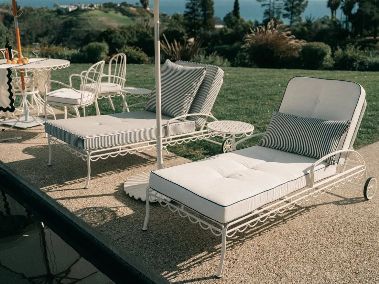 The Al Fresco Sun Lounger - Antique White