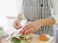 The Apron - Lauren'S Navy Stripe