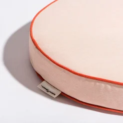 The Circular Pillow - Rivie Pink