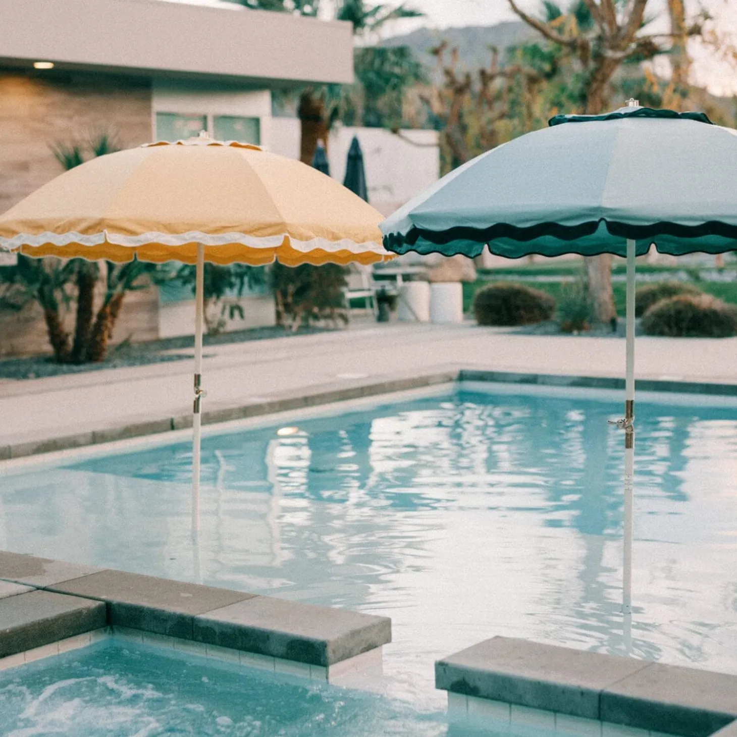 The Club Umbrella - Rivie Green