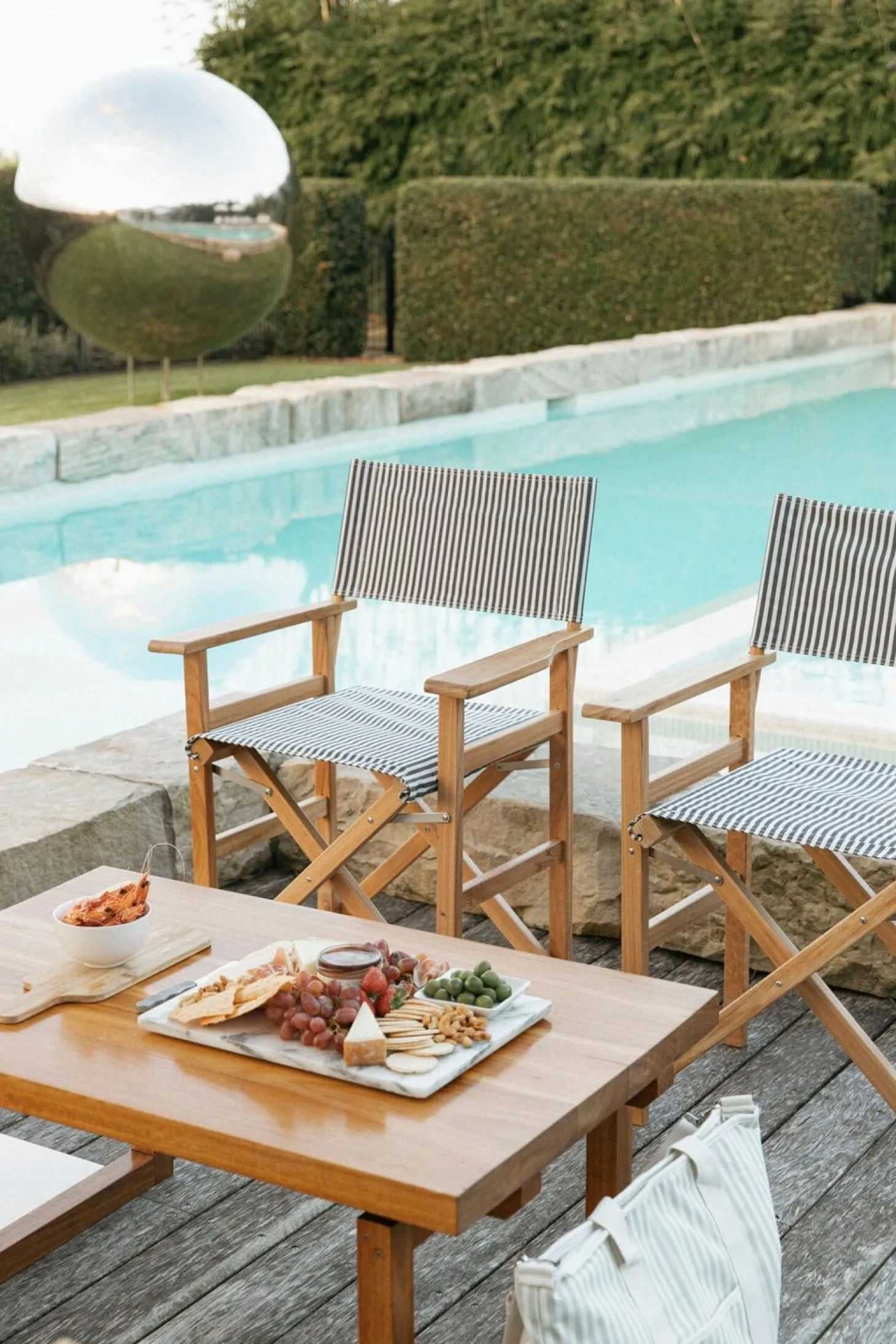 The Directors Chair - Table Height - Lauren'S Navy Stripe