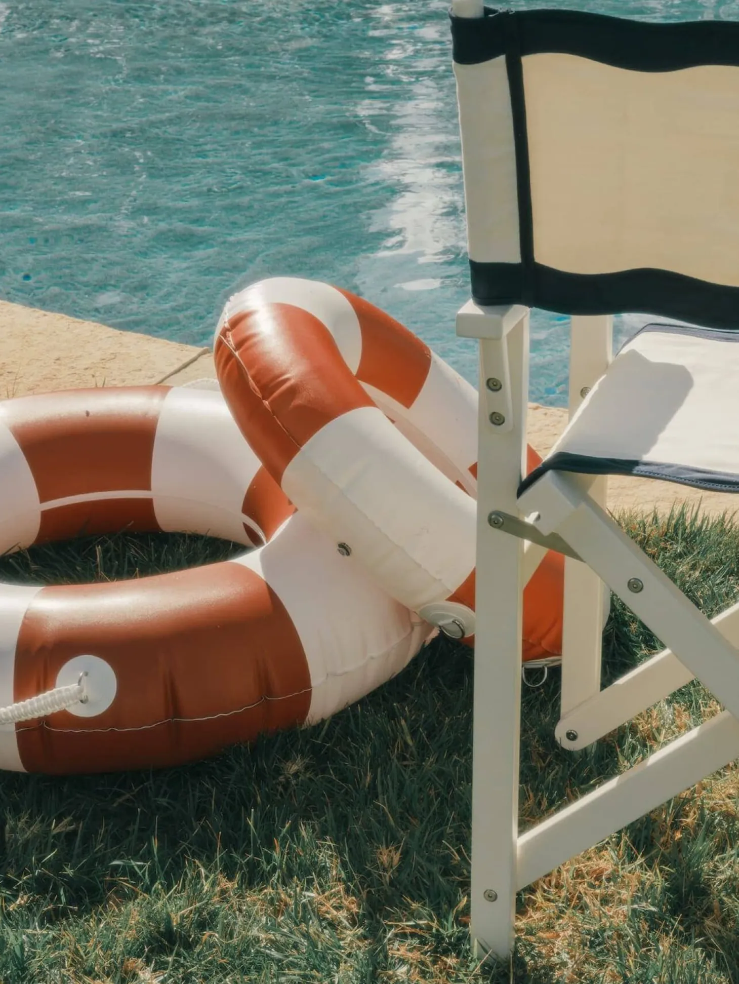 The Directors Chair - Table Height - Rivie White