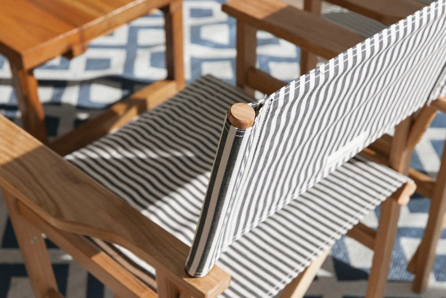 The Directors Chair - Table Height - Lauren'S Navy Stripe