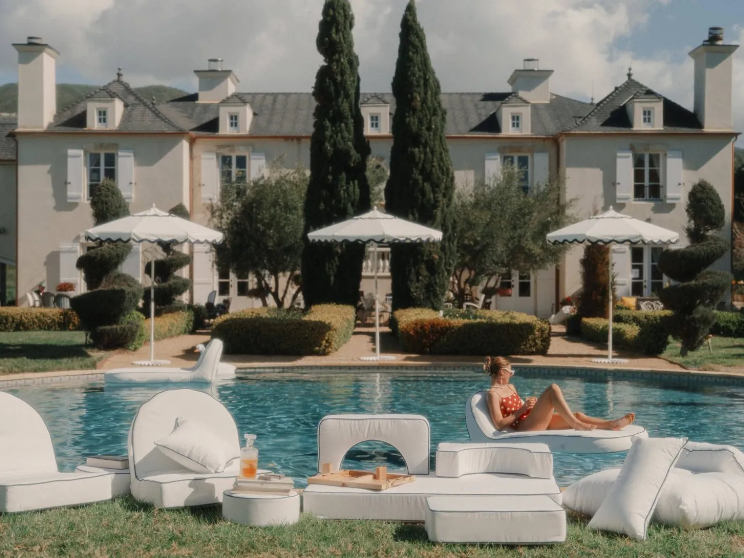 The Floor Pillow - Antique White