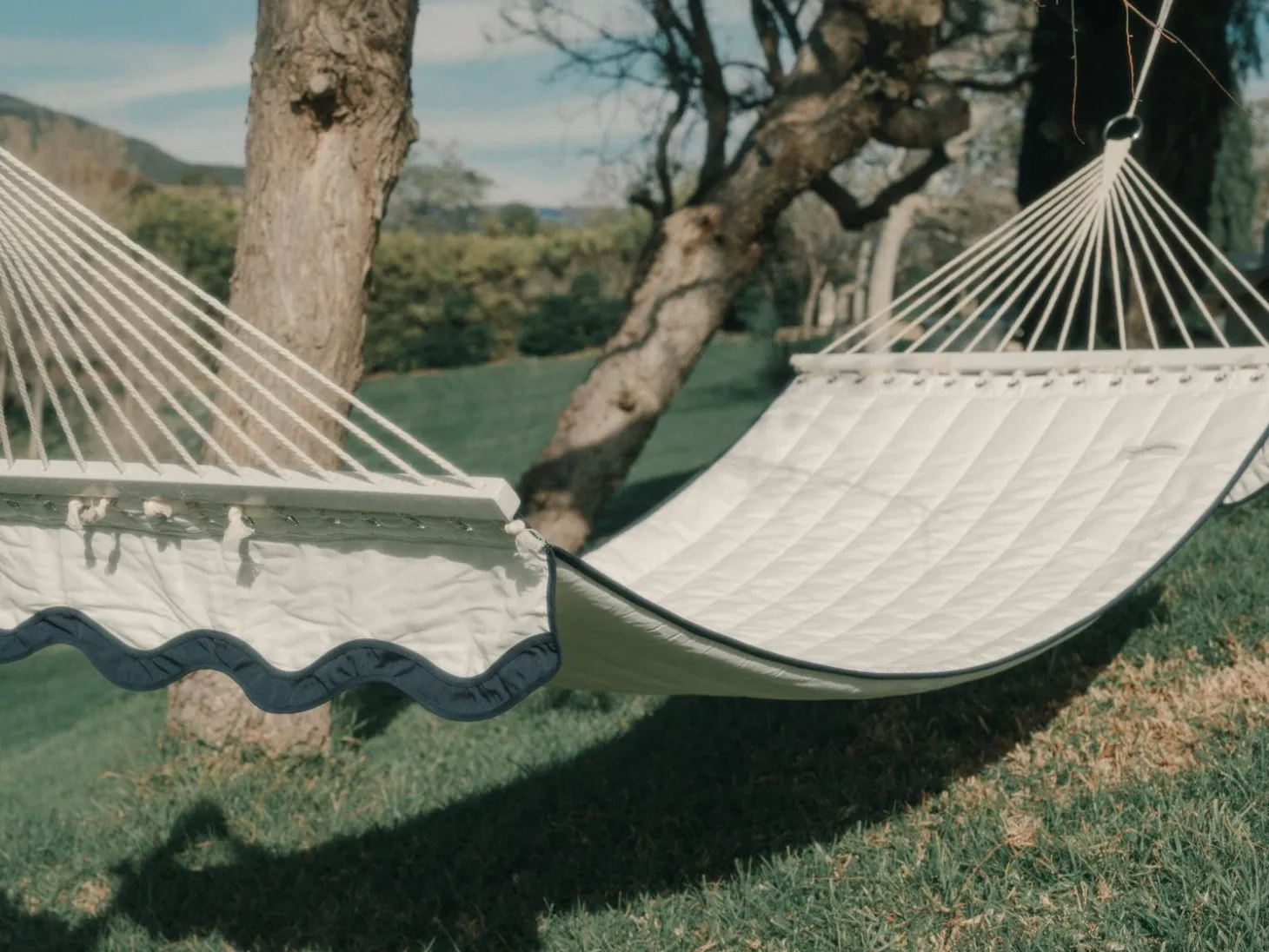 The Hammock - Rivie White