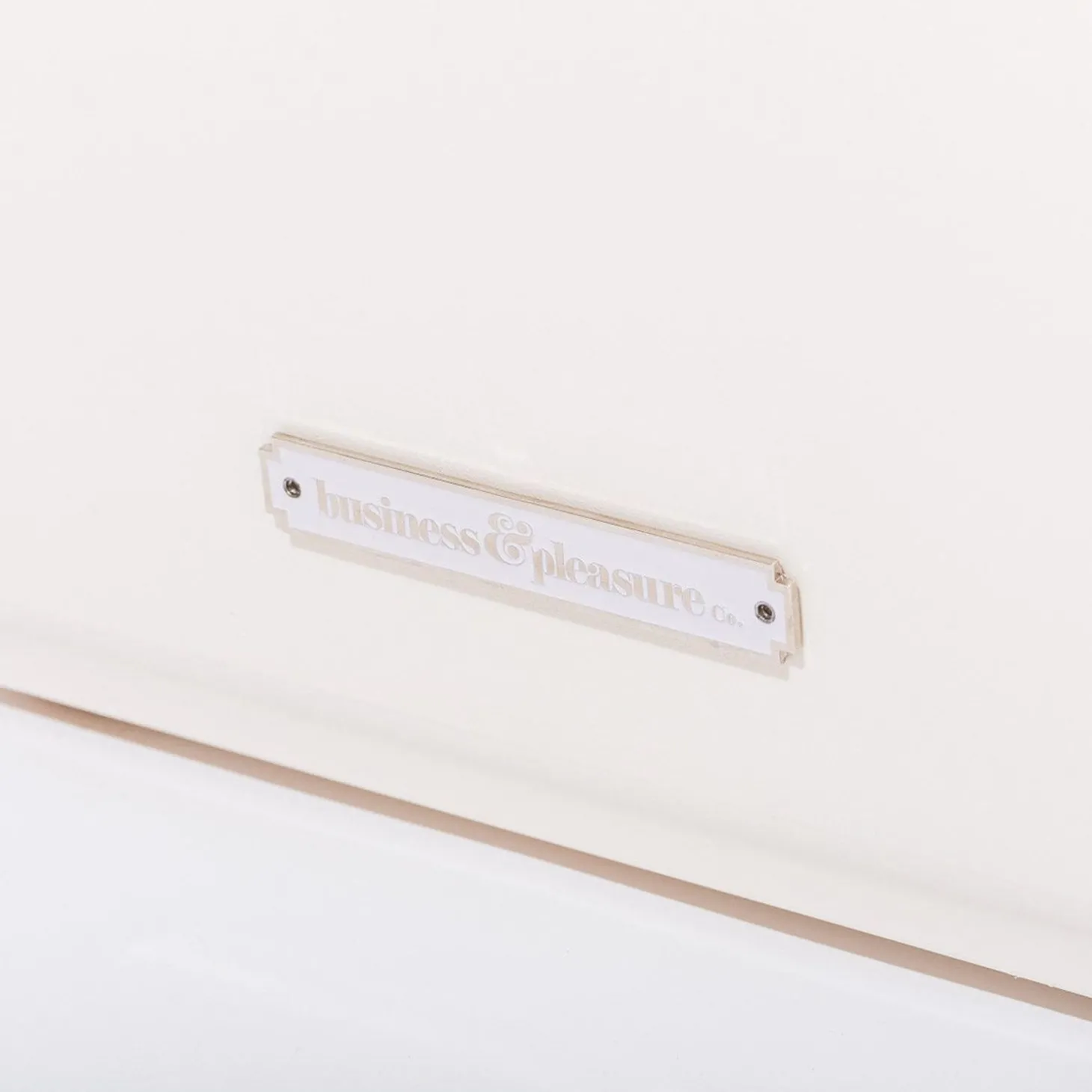 The Hemingway Cooler - Antique White - 35 Quarts