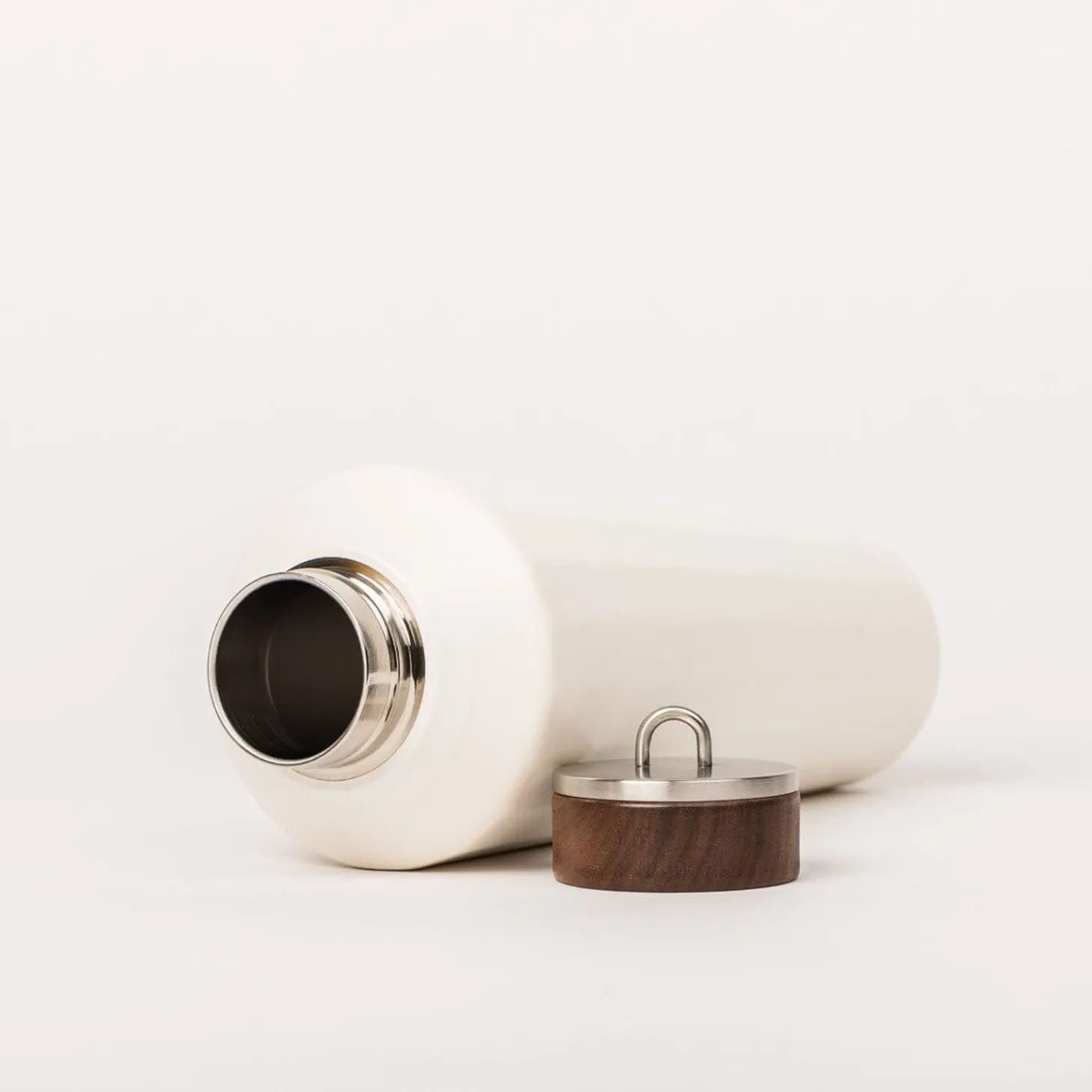 The Hemingway Drinkware - Flask - Antique White - 25 Oz