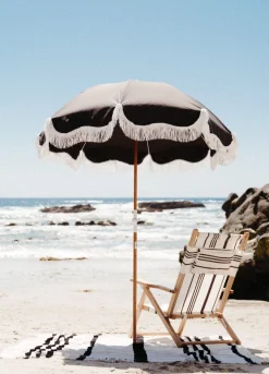 The Holiday Beach Umbrella - Vintage Black
