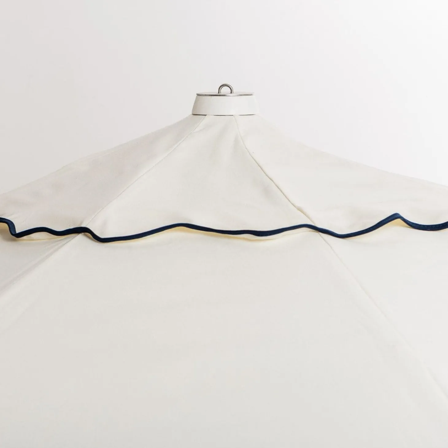 The Market Umbrella - Rivie White