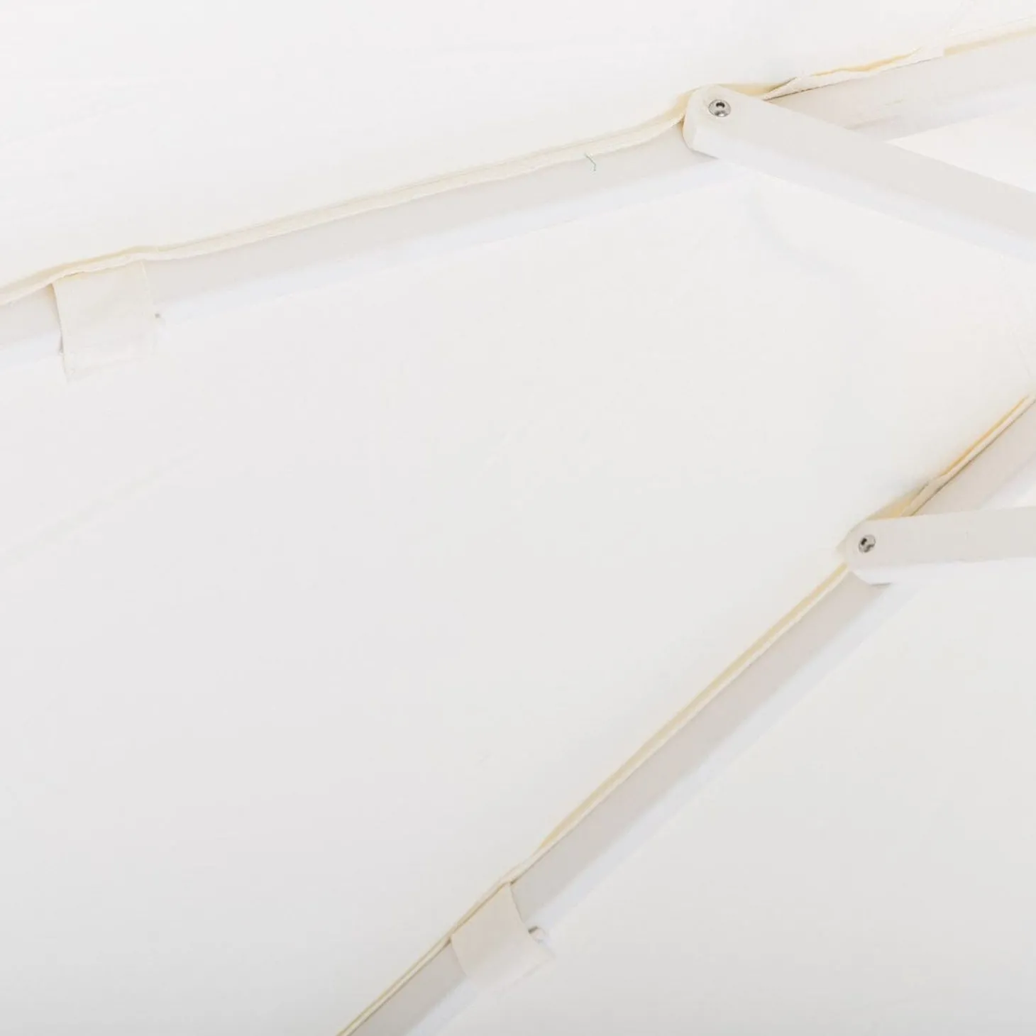 The Market Umbrella - Rivie White