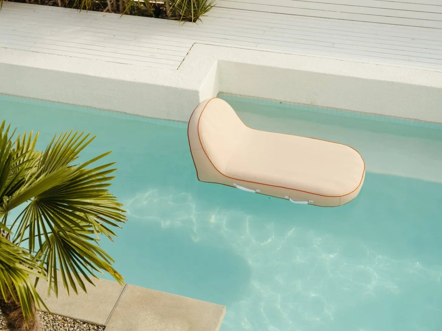The Pool Lounger - Rivie Pink