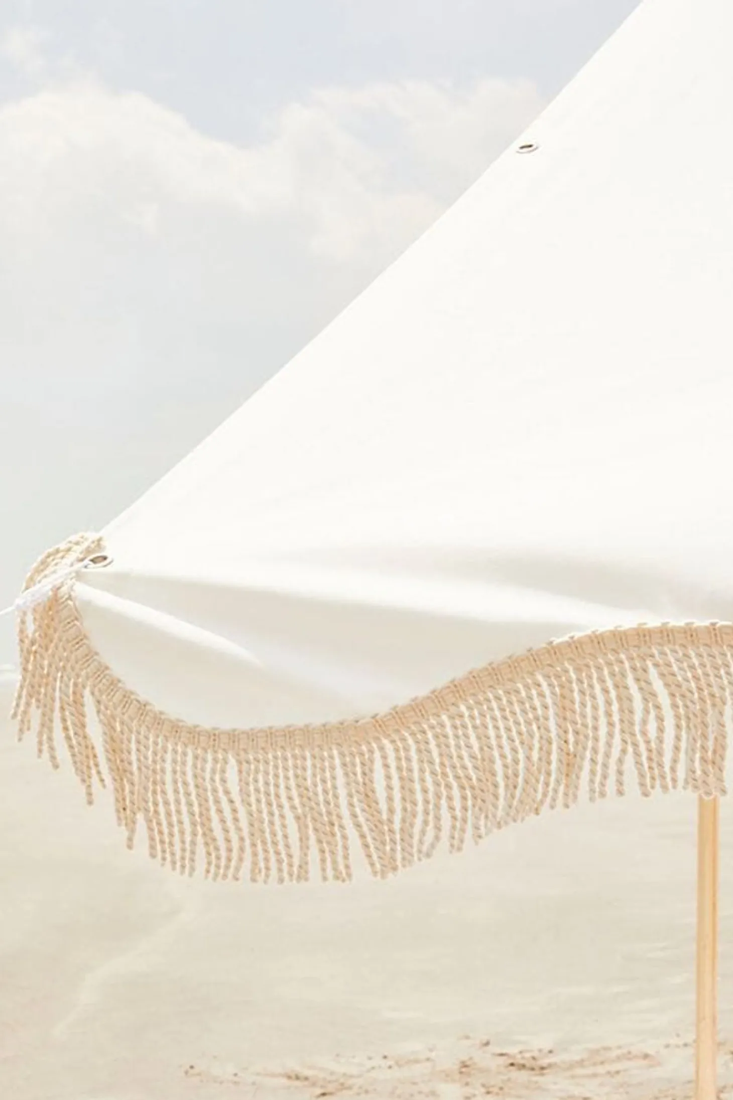 The Premium Beach Tent - Antique White