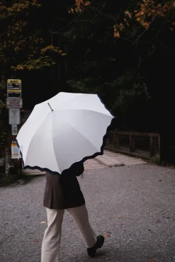 The Rain Umbrella - Rivie White