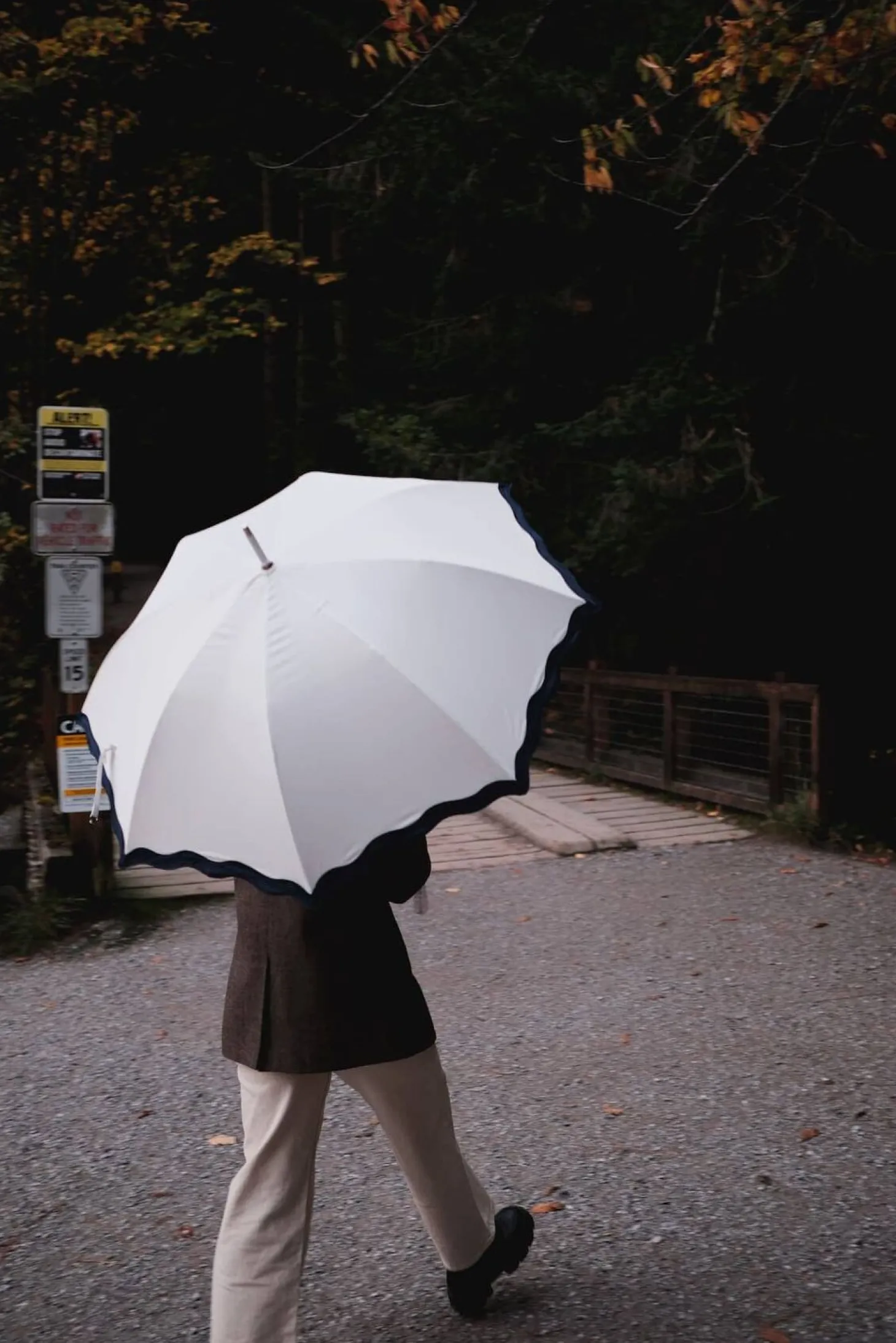The Rain Umbrella - Rivie White