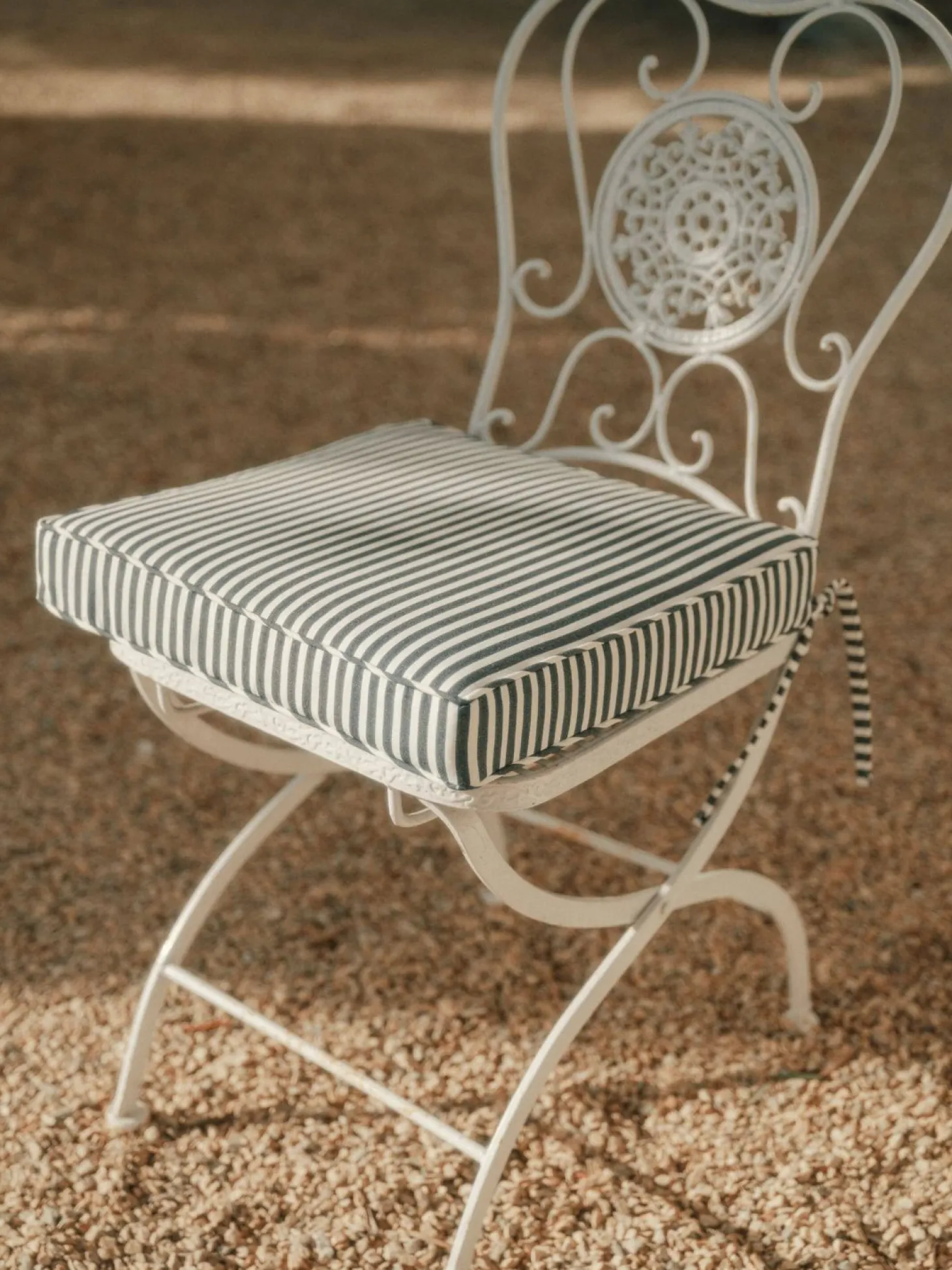 The Seat Pillow - Lauren'S Navy Stripe