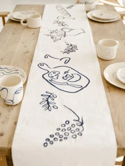 The Table Runner - Lauren'S Navy Stripe