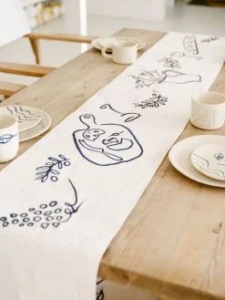 The Table Runner - Lauren'S Navy Stripe