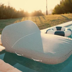 The Xl Pool Lounger - Laurens Navy Stripe